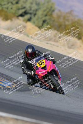 media/Dec-18-2022-SoCal Trackdays (Sun) [[8099a50955]]/Turn 10 (140pm)/